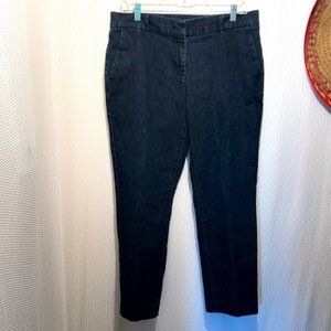 Liz Claiborne Dark Blue Stretchy cropped jeans Size 12